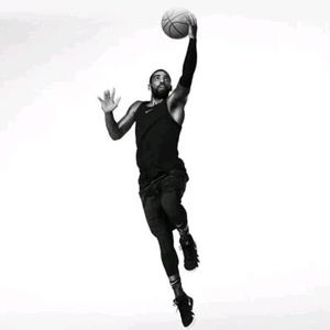 先声夺人！广东开场三分5投4中 以14-1领先合肥狂风（广东闪电开局：三分手感火热5投4中，14-1领先合肥狂风）