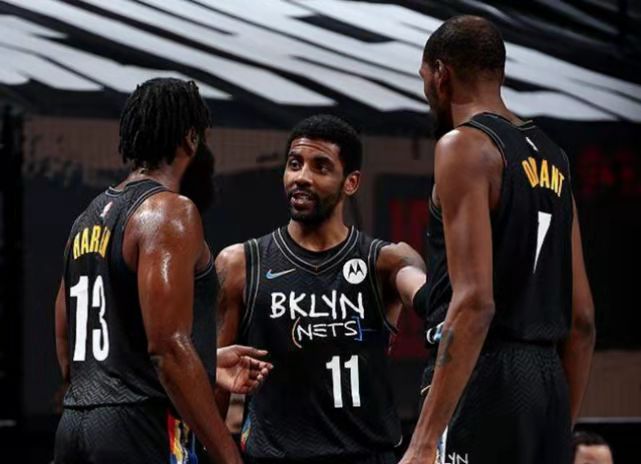 德转列瑞士球员历史身价前10：扎卡5000万欧第1，阿坎吉第2（德转发布瑞士球员历史身价前十：扎卡以5000万欧领跑，阿坎吉位列第二）