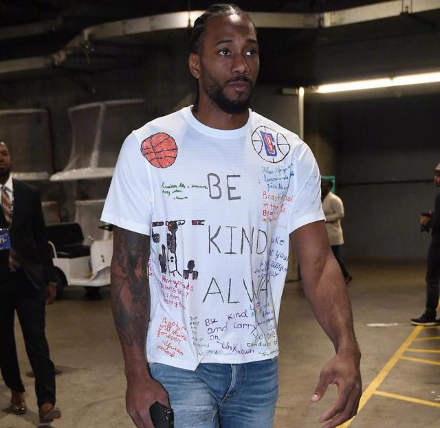 曼城斯特林末节进球助球队获胜（斯特林末段破门助曼城取胜）