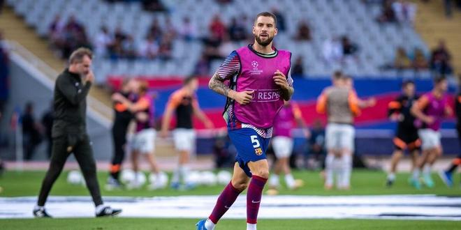 罗马诺：莱万不在迈阿密国际2026年引援目标名单中（罗马诺：莱万未在迈阿密国际2026年引援计划之列）