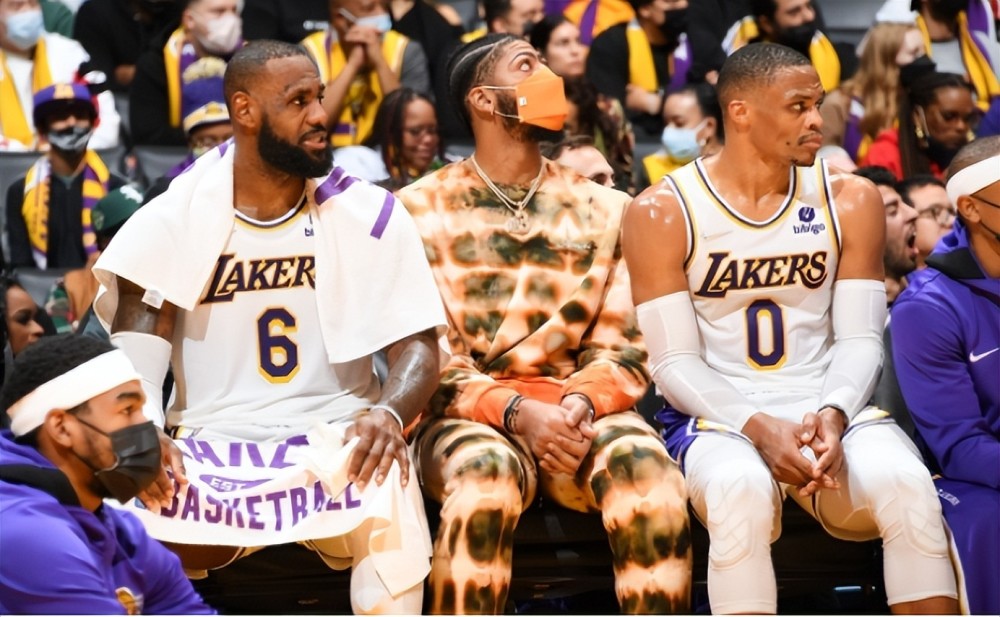 106场，基米希升至德国队历史出场榜第十位（出战106场，基米希位列德国队出场榜第10位）