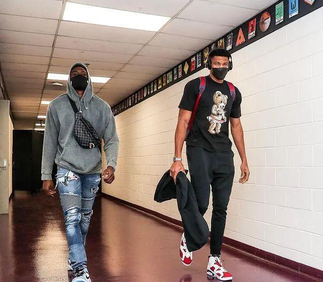 汉茨科：没人预料到斯洛伐克能和德国队同分，对手压力更大（汉茨科：与德国同分出乎意料，对手压力更大）