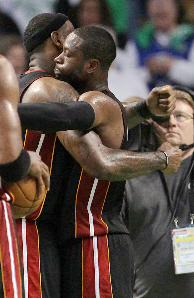 凯恩已在德甲10次完成帽子戏法，为该联赛历史第5多（凯恩德甲已上演10次帽子戏法，历史第5多）