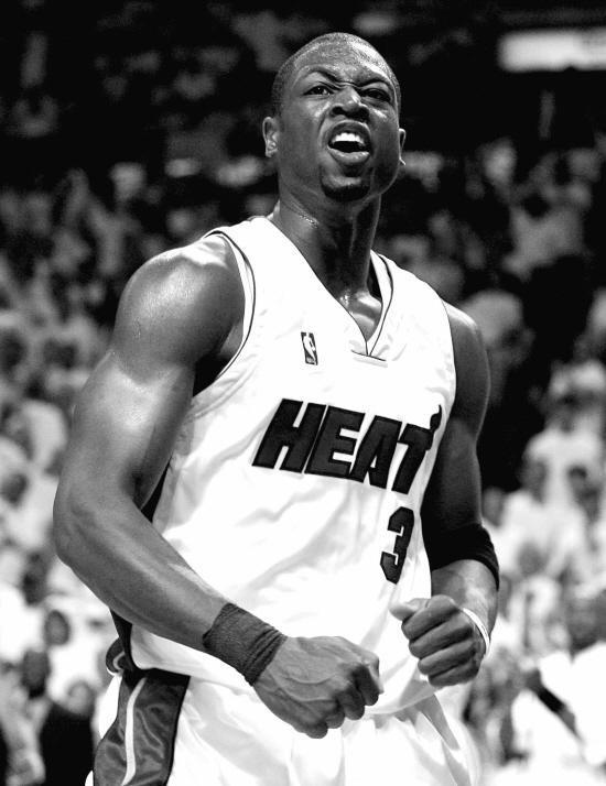 孙颖莎战胜米特兰姆，王楚钦不敌弗朗西斯卡，被对方反手限制（孙颖莎力克米特兰姆，王楚钦负于弗朗西斯卡遭其反手压制）