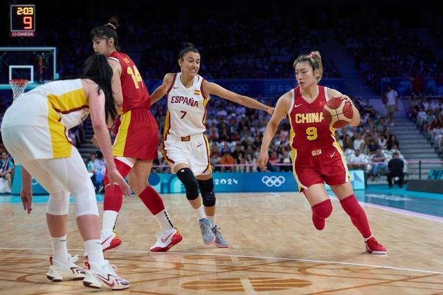 英媒：萨拉赫不太可能会在本周末对布莱顿的联赛里出场（英媒称：萨拉赫大概率无缘本周末对阵布莱顿的联赛）