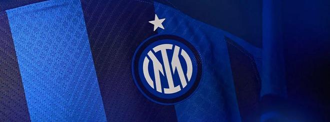 足球欧冠淘汰赛门票秒罄，黄牛翻倍叫价（欧冠淘汰赛门票瞬间售罄，黄牛加价翻倍）