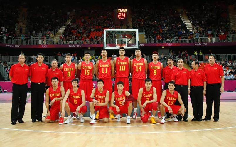 巴蒂：劳塔罗和小蜘蛛可以一起上，但其中一人必须做出牺牲（巴蒂：劳塔罗与小蜘蛛可同场，但必须有人作出牺牲）