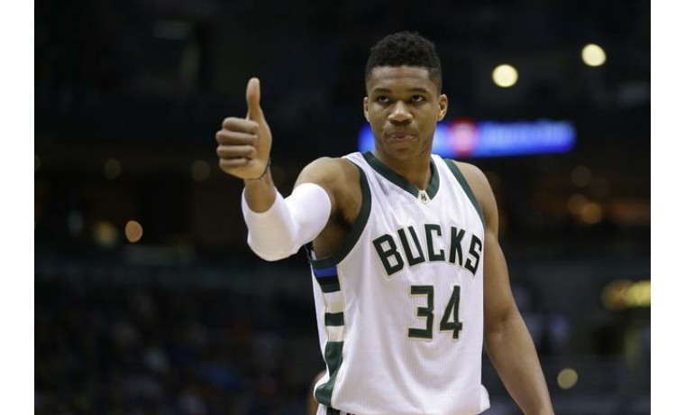 官方和三个媒体平台评选的2025中超最佳球员、教练、阵容对比（2025中超官方与三大媒体评选对比：最佳球员、教练与阵容）