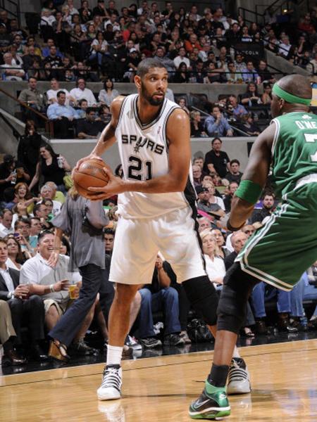 足球报：目前中国足协持证教练总数已突破11.4万（《足球报》：中国足协持证教练人数已超11.4万）