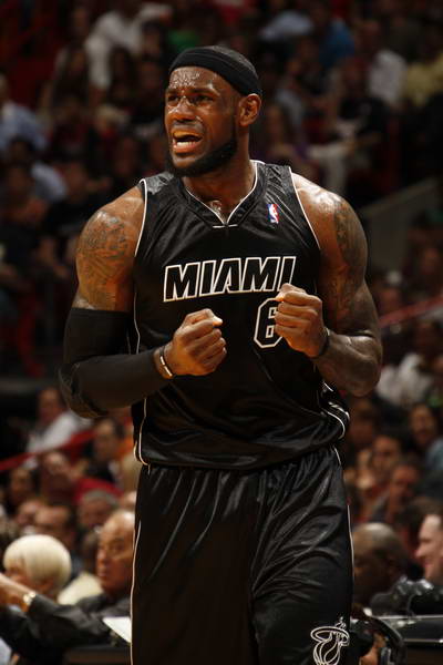 还是做不到！申花第5次屈居中超亚军，成历史亚军数最多球队（又与冠军无缘！申花第5次中超屈居亚军，历史亚军次数第一）