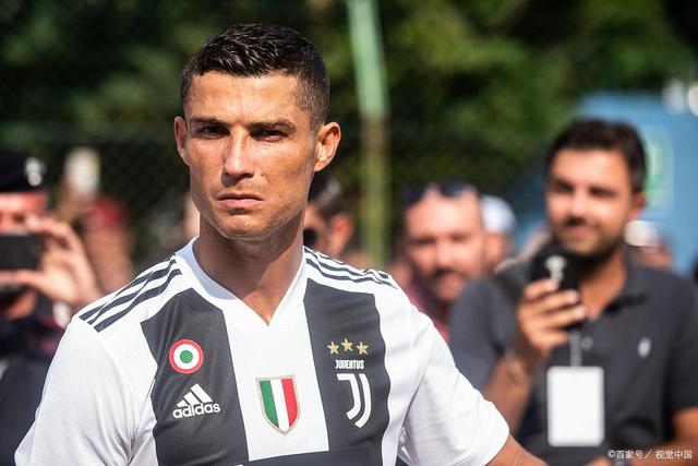 名记曝利物浦力挺斯洛特，将重罚萨拉赫：欧冠内部禁赛+冬窗出售（知名记者：利物浦支持斯洛特，萨拉赫或被队内欧冠停赛并在冬窗出售）