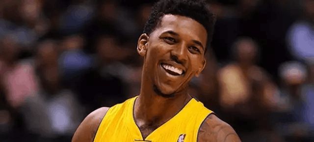 村超展现中国足球真实水平，与体制内形成鲜明对比（村超折射中国足球真实水准，与体制内形成强烈反差）