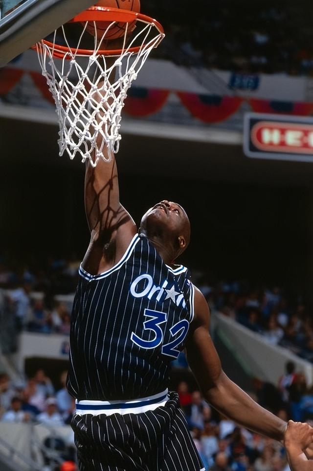 SGA：马刺打法合理天赋满满配合默契 拥有这些特质赢球水到渠成（SGA点赞马刺：战术得当、天赋出众、配合默契，胜利水到渠成）